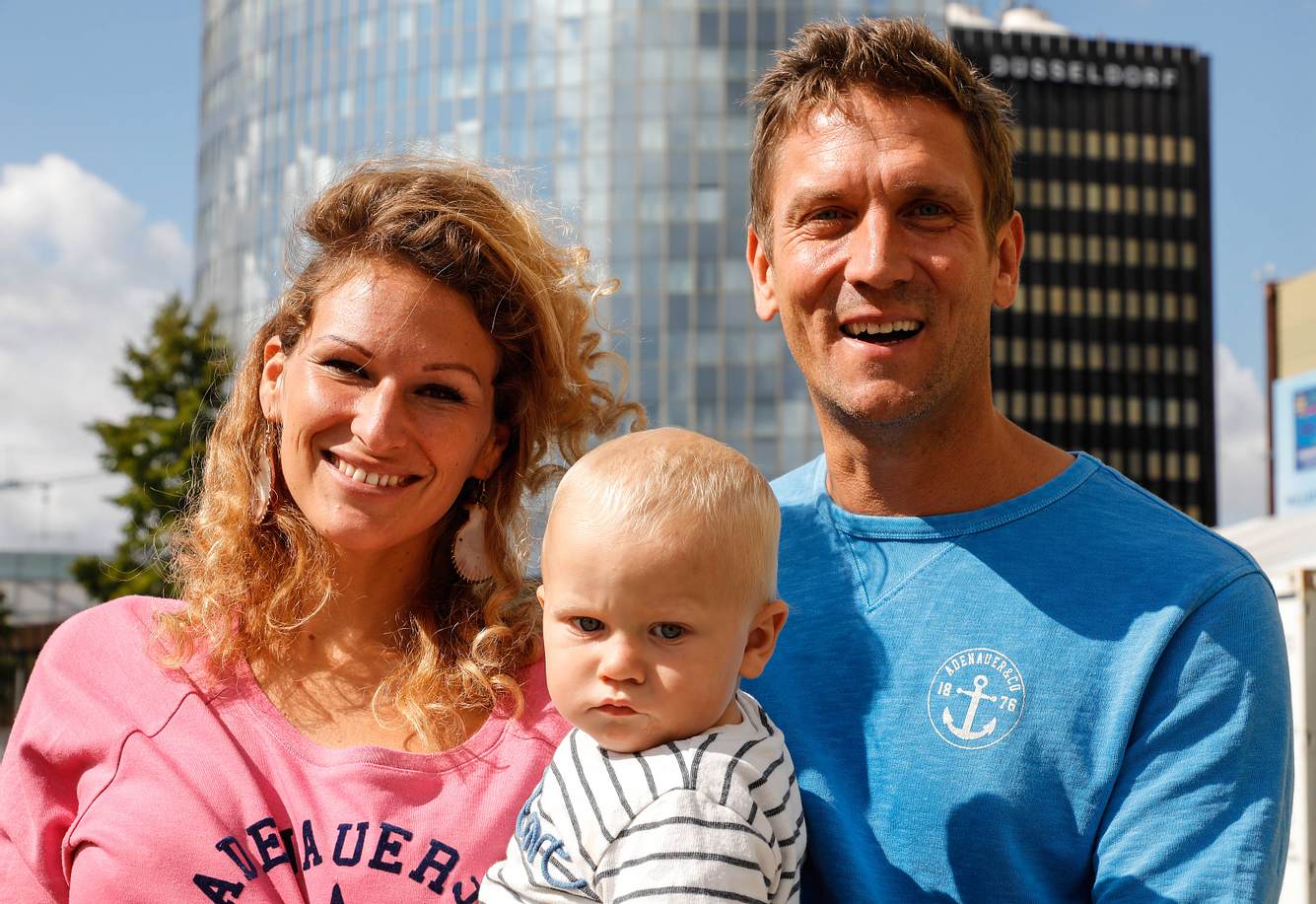 Janni Hönscheid: Als Mutter völlig überfordert! Janni Hönscheid: Als Mutter völlig überfordert!