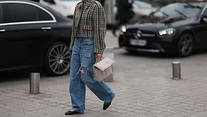 Jeans-Trends 2023: Diese 5 Denim-Modelle bereichern dieses Jahr unseren Kleiderschrank - Foto: Jeremy Moeller/Getty Images