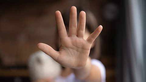 Jiwa-Eltern: Gefährlicher Erziehungstrend. (Themenbild) - Foto: fizkes/iStock