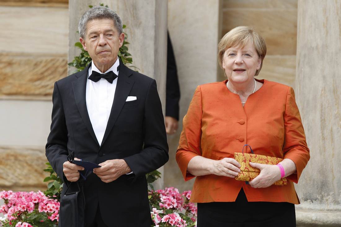 Joachim Sauer und Angela Merkel bei den Bayreuther Festspielen 2021