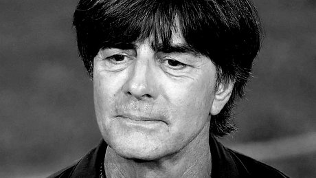 Jogi Löw wird im Fußball umjubelt, im Privatleben musste er dafür jedoch Opfer bringen. Zu große Opfer. - Foto: IMAGO / Laci Perenyi