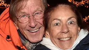 Jonny Hill & seine Helga: Er kümmert sich rührend um sie. - Foto: Hannes Magerstaedt/Getty Images Jonny Hill & seine Helga: Er kümmert sich rührend um sie. - Foto: Hannes Magerstaedt/Getty Images