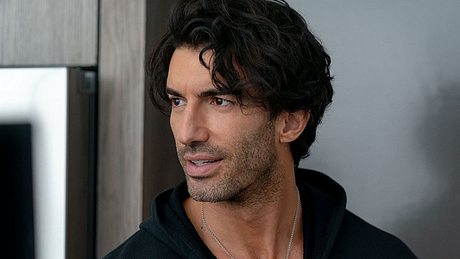 Justin Baldoni als Ryle Kincaid im Film Nur noch ein einziges Mal. - Foto: Sony Pictures / 2024 CTMG, Inc. All Rights Reserved