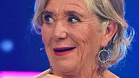 Jutta Speidel kann die Vergangenheit nicht ruhen lassen. - Foto: Tristar Media/Getty Images