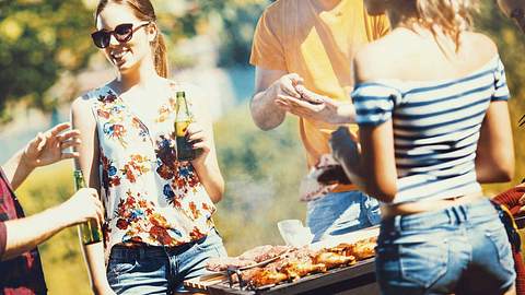 Kalorienarm grillen? Das ist ganz einfach - Foto: iStock