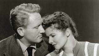 Katharine Hepburn und Spencer Tracy verband eine schicksalshafte Liebe - doch sie durften sich nur im Geheimen nahe sein... - Foto: IMAGO / Cinema Publishers Collection