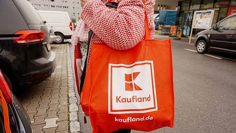 Tschüss Plastik! Kaufland führt Mega-Veränderung ein - Foto: IMAGO / Geisser