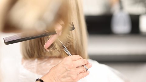 Kinnlange Frisuren: Diese 5 verführerisch frechen Kurzhaarfrisuren stehen jeder Frau! - Foto: Ivan-balvan/iStock