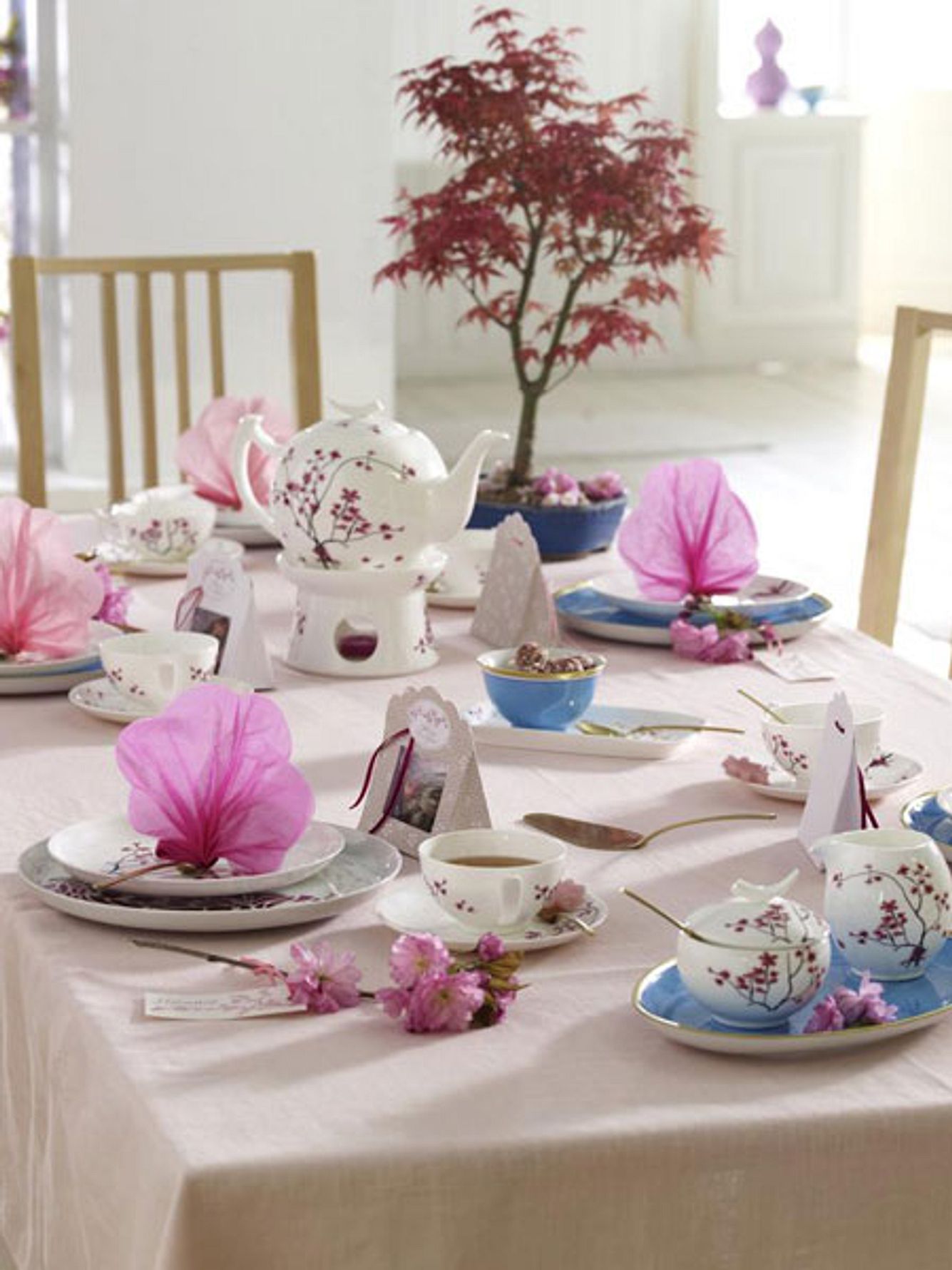 Traumhafte Deko mit Kirschblüten selbermachen | Wunderweib