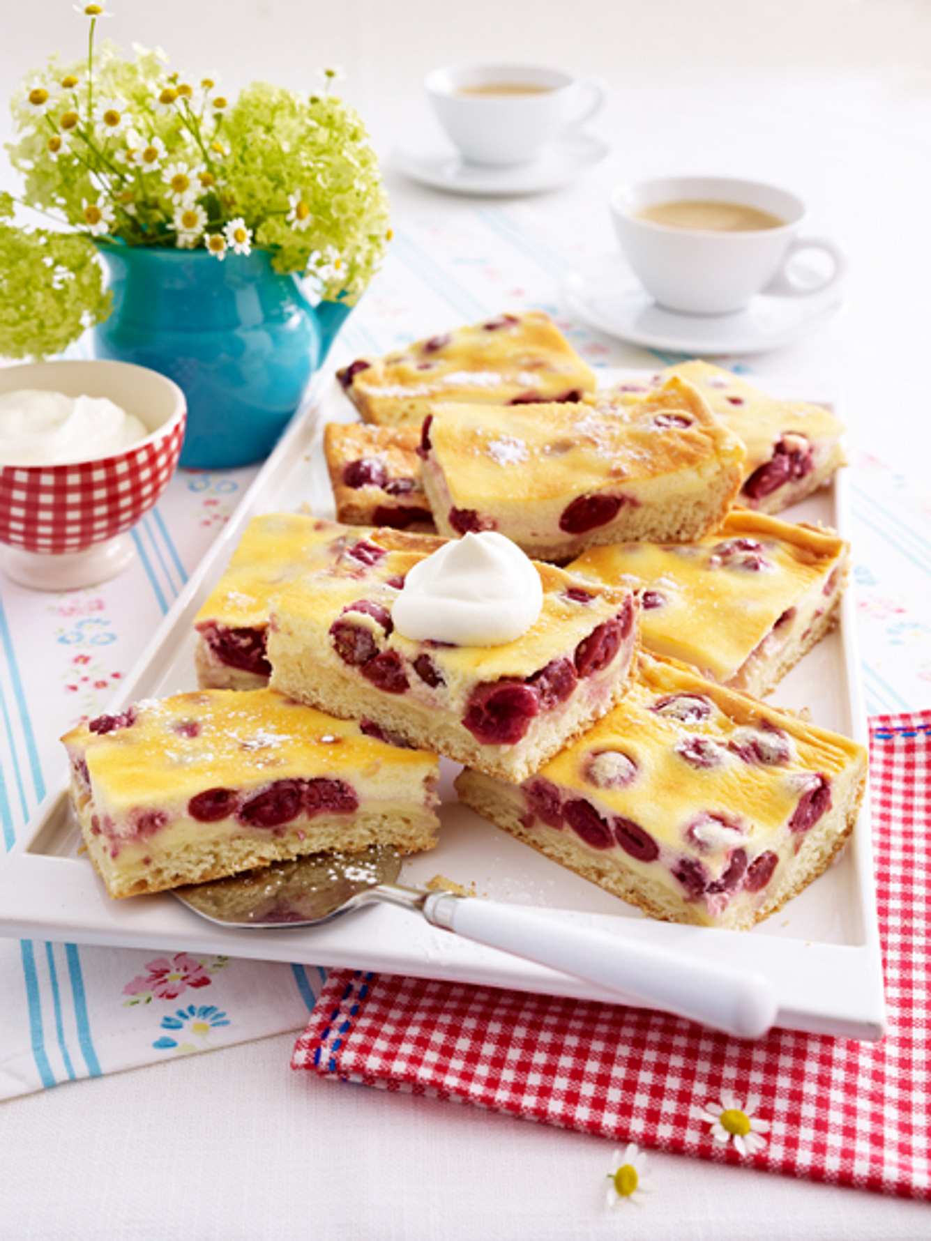 Kirschkuchen vom Blech - mit Schmandguss kirschkuchen vom blech mit schmand