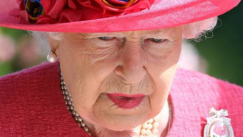 Am 9. April ist es ein Jahr her, dass die Queen Abschied nehmen musste. Doch in ihrem Herzen lebt Philip weiter! - Foto: IMAGO / Frank Sorge