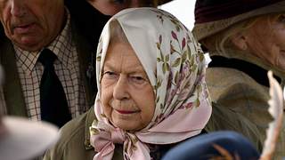 So unglaublich es auch ist: Königin Elizabeth hat nicht immer nach den Regeln gespielt... - Foto: IMAGO / PA Images