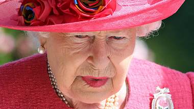 Wenige Tage vor ihrem historischen Platin-Thronjubiläum geht es Königin Elizabeth immer schlechter... - Foto: IMAGO / Frank Sorge