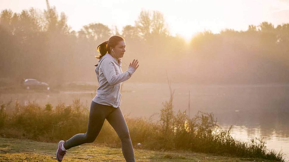 Krafttraining für Läufer: 4 Übungen, mit denen du alles trainierst - Foto: iStock/ Nastasic