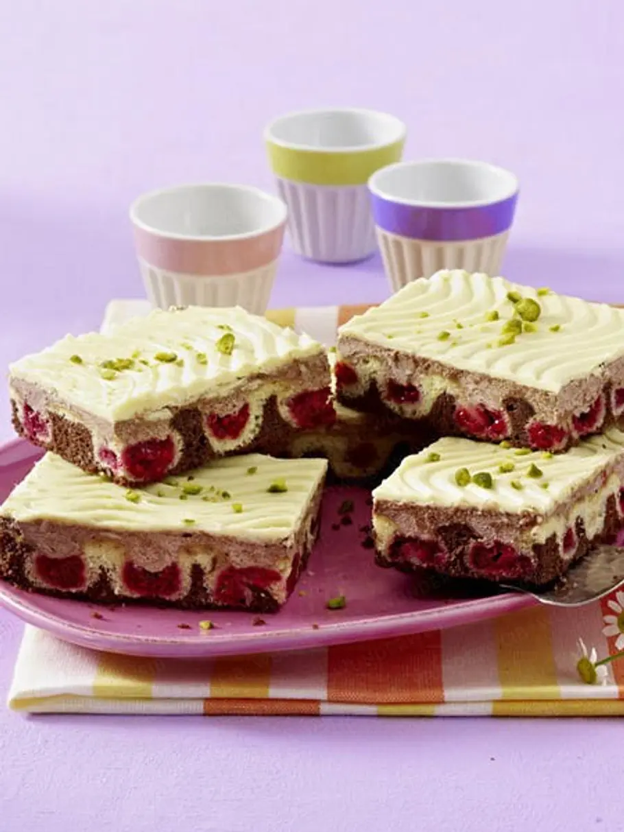 Donauwellen mit Himbeeren kuchen obst