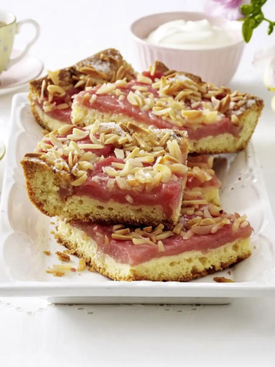 Rhabarber-Schnitten vom Blech kuchen obst