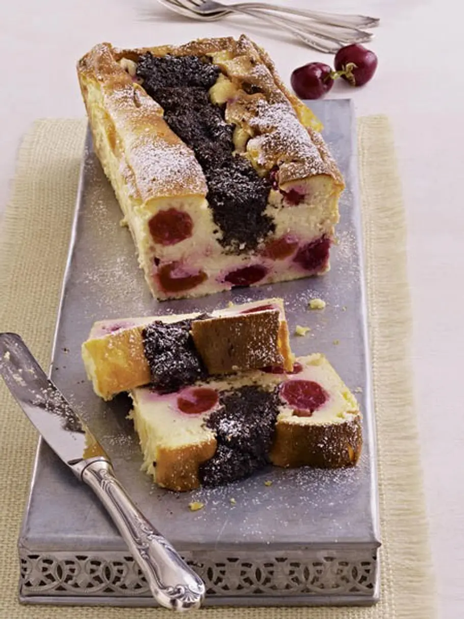 Mohn-Käsekuchen mit Kirschen kuchen obst
