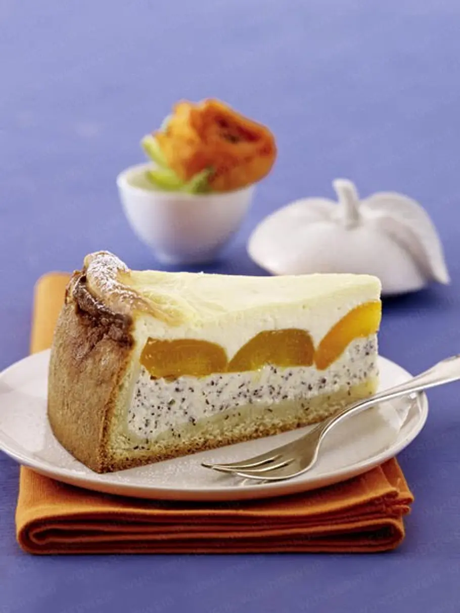 Aprikosen-Eierlikör-Kuchen mit Mohn kuchen obst