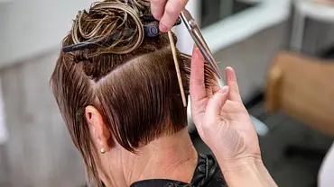 Kurzhaarfrisuren ab 60 - Foto: Diane Keough/Getty Images Kurzhaarfrisuren ab 60 - Foto: Diane Keough/Getty Images