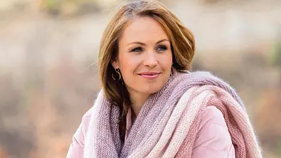 langer Schal - Foto: Bauer Media Group