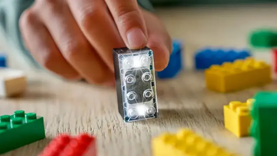 sexy männer dessous Revolution im Kinderzimmer? Lego stellt Smart Brick vor