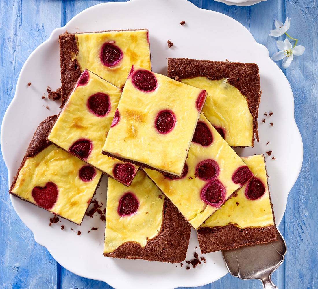 Leichter Schoko-Himbeer-Käsekuchen (fast) ohne Kohlenhydrate Leichter Schoko-Himbeer-Käsekuchen (fast) ohne Kohlenhydrate