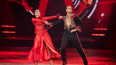 Lets Dance 2024: Dieser Profi kehrt zurück! - Foto: IMAGO / BOBO