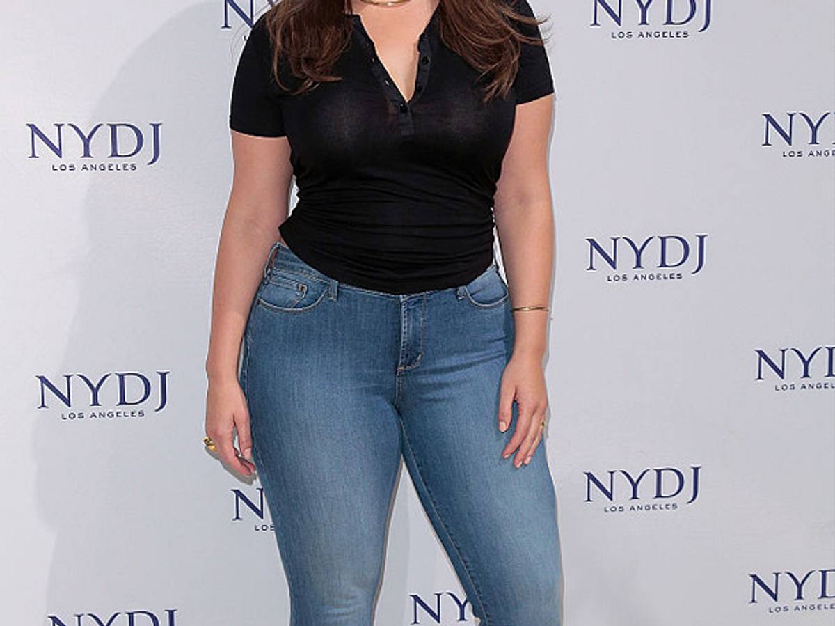 Die Plus-Size-Jeans von Levi's steht Frauen mit Kurven perfekt