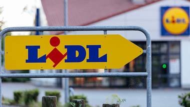 Lidl muss einen Salami-Snack zurückrufen. - Foto: imago images / Future Image
