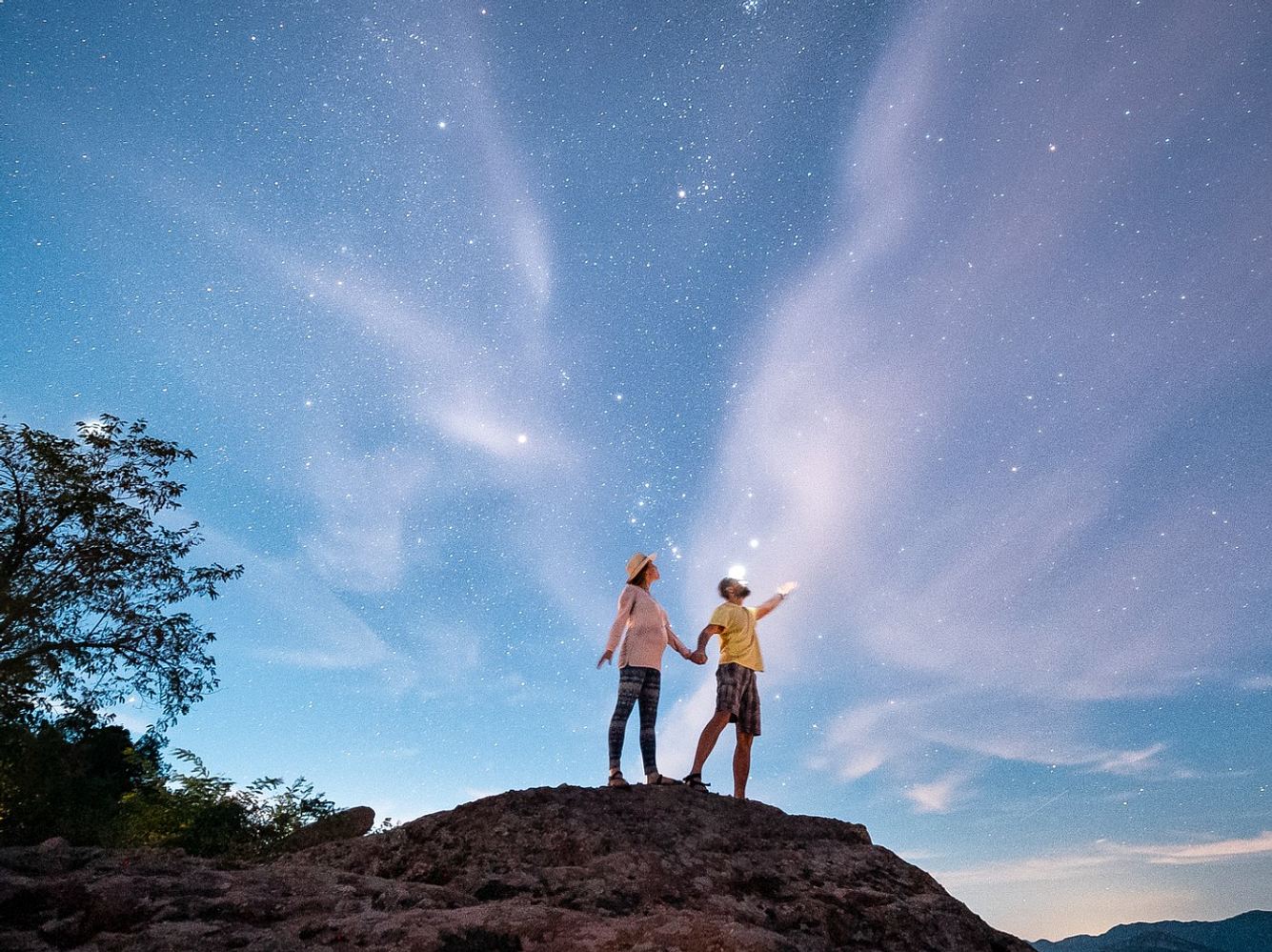 Liebesglück im Sommer 2021: 5 Sternzeichen dürfen sich freuen.