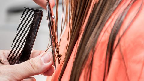 Long Bob-Frisuren mit schwarzen Haaren - Foto: iStock/HMVart
