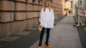 Longbluse kombinieren: Die schönsten Outfits für jeden Typ und jede Gelegenheit - Foto: Jeremy Moeller/Getty Images Longbluse kombinieren: Die schönsten Outfits für jeden Typ und jede Gelegenheit - Foto: Jeremy Moeller/Getty Images