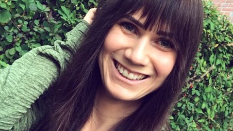 Bloggerin Louisa Dellert: Selbstliebe ist ein lebenslanger Prozess - Foto: Instagram/ louisadellert