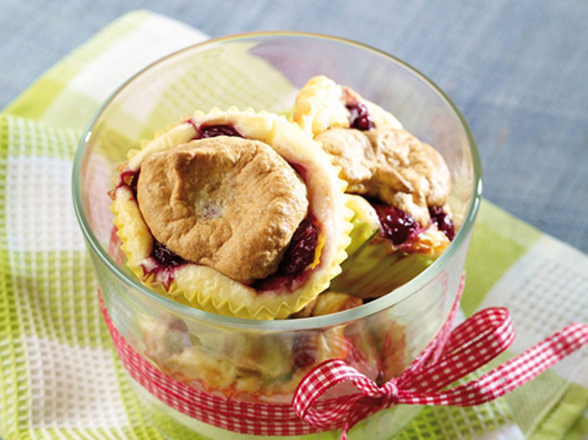 Käsekuchen mit Sauerkirschen - Ein Rezept zum Genießen!