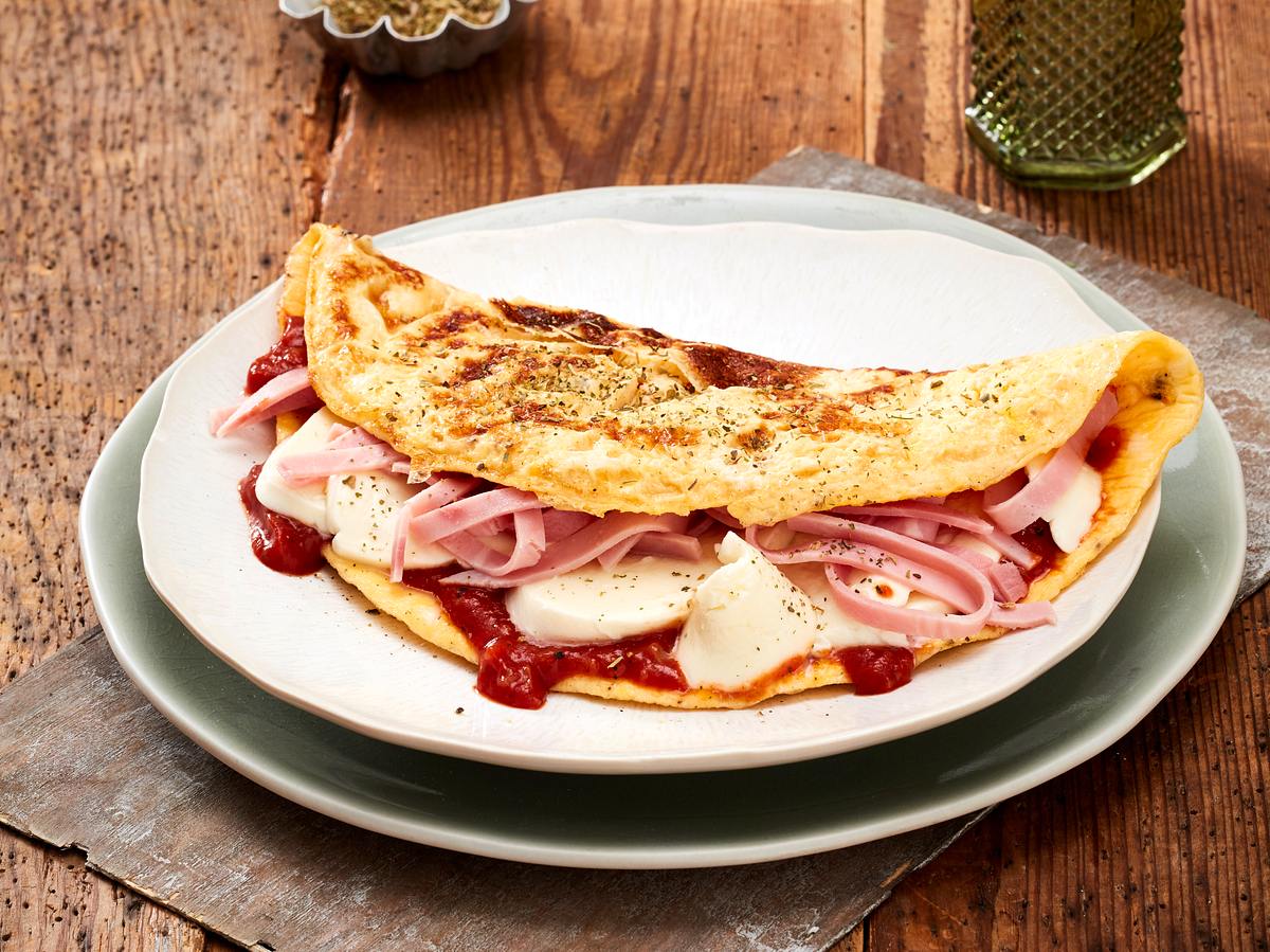 Low Carb Omelette Calzone