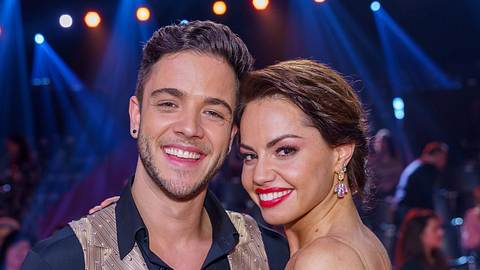 Luca Hänni und Christina Luft sind verliebt. - Foto: imago images / Revierfoto