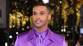 Alfie aus Emily in Paris: Alles was du über Lucien Laviscount wissen musst! - Foto: Pierre Suu/WireImage Alfie aus Emily in Paris: Alles was du über Lucien Laviscount wissen musst! - Foto: Pierre Suu/WireImage