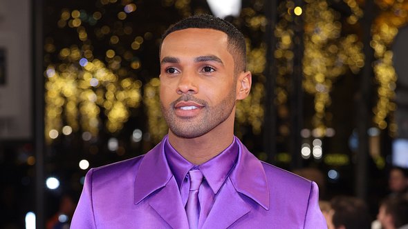 Alfie aus Emily in Paris: Alles was du über Lucien Laviscount wissen musst! - Foto:  Pierre Suu/WireImage