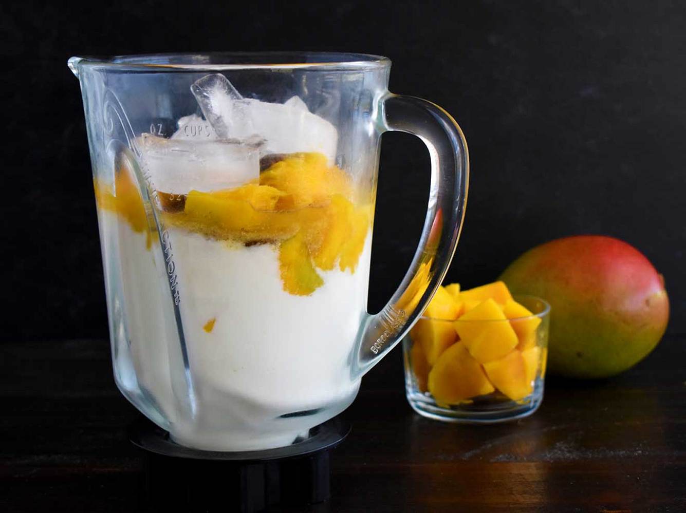 Das Mango-Lassi-Rezept und mehr: 3 erfrischende Sommerdrinks