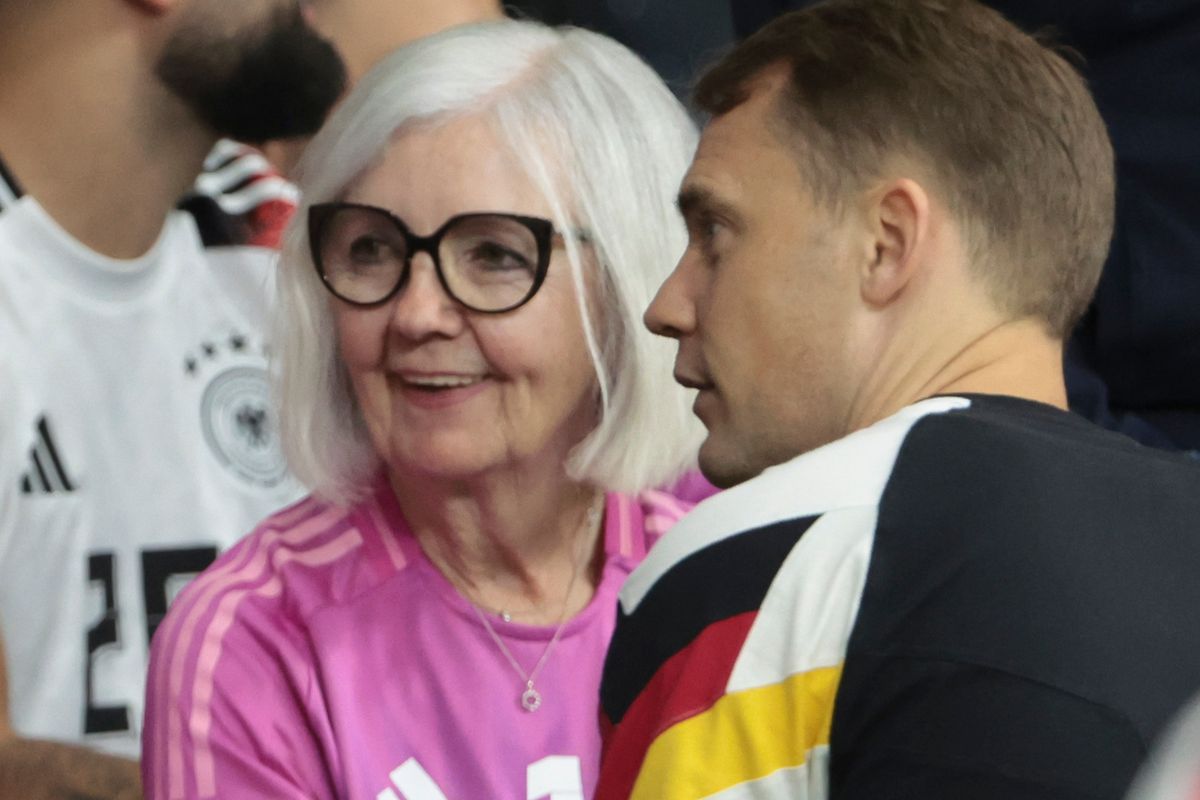 Manuel Neuer: Mama Marita trägt jetzt diesen Trend-Bob für graue Haare
