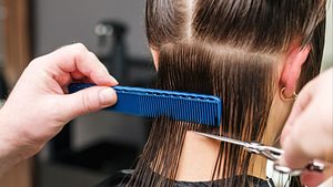 Marquise Cut: Endlich mehr Volumen! Diese Frisur musst du probieren - Foto: okskukuruza/iStock (Themenbild)