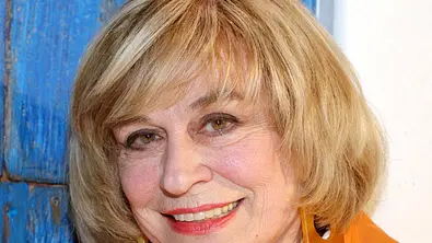 Mary Roos spendet ihre komplette Rente und es sind... - Foto: IMAGO / Future Image