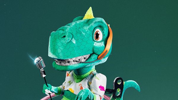 The Masked Singer 2021: Dinosaurier enthüllt - Dieser Promi steckt dahinter! - Foto: ProSieben/Willi Weber