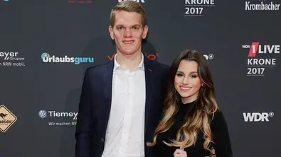 Matthias Ginter und Christina Raphaella sind jetzt verheiratet. - Foto: Getty Images/ Andreas Rentz