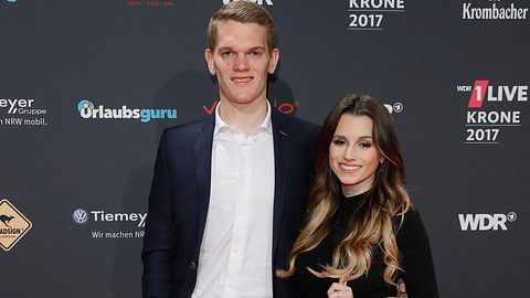 Matthias Ginter und Christina Raphaella sind jetzt verheiratet. - Foto: Getty Images/ Andreas Rentz