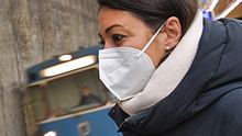 Medizinische Maskenpflicht: Hier musst du jetzt FFP2-Masken in der Öffentlichkeit tragen! - Foto: imago images / Sven Simon