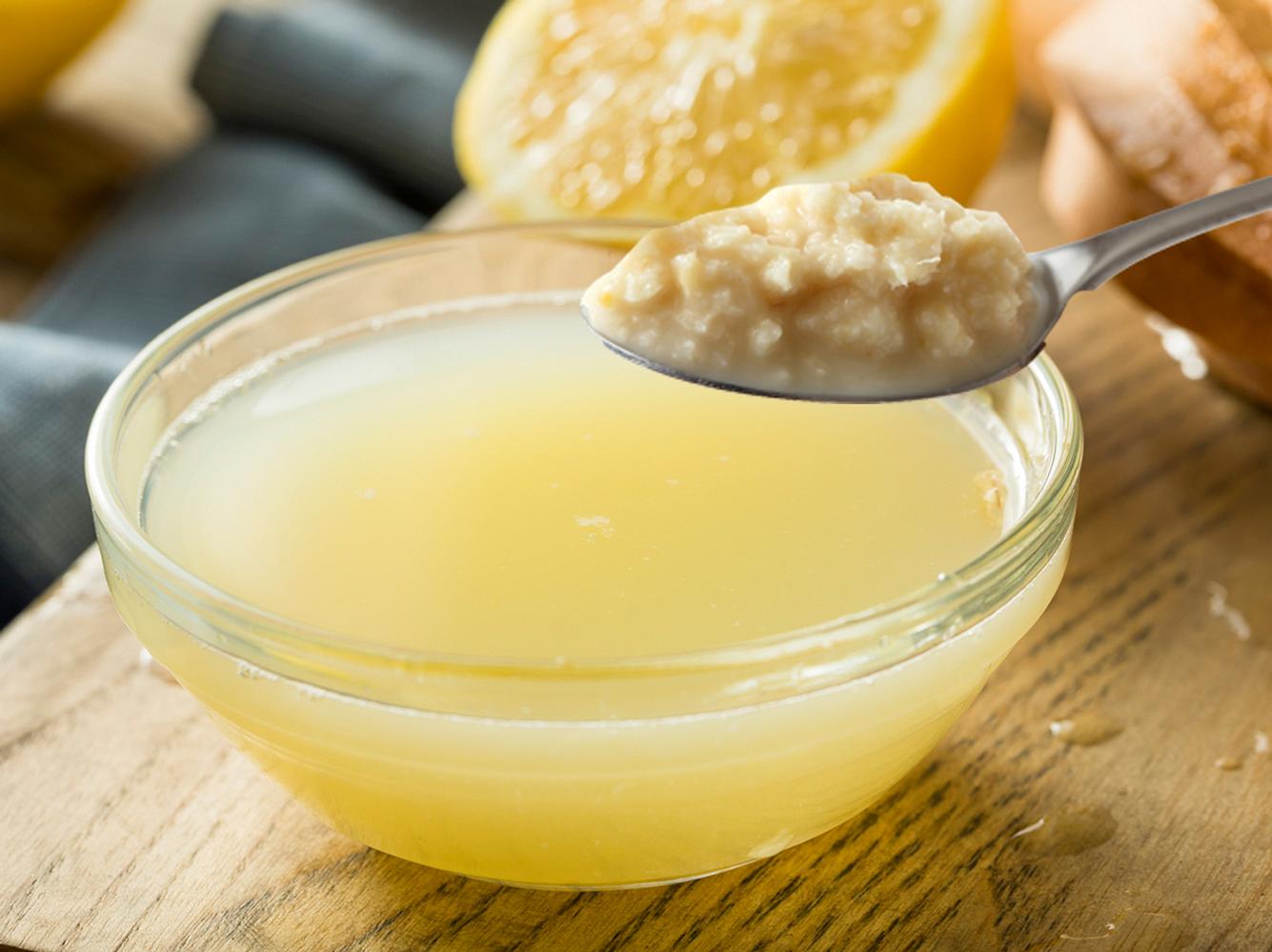 Zitrone und Meerrettich helfen zusammen gegen Blasenentzündung.