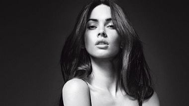 megan fox muss ihre haende verstecken