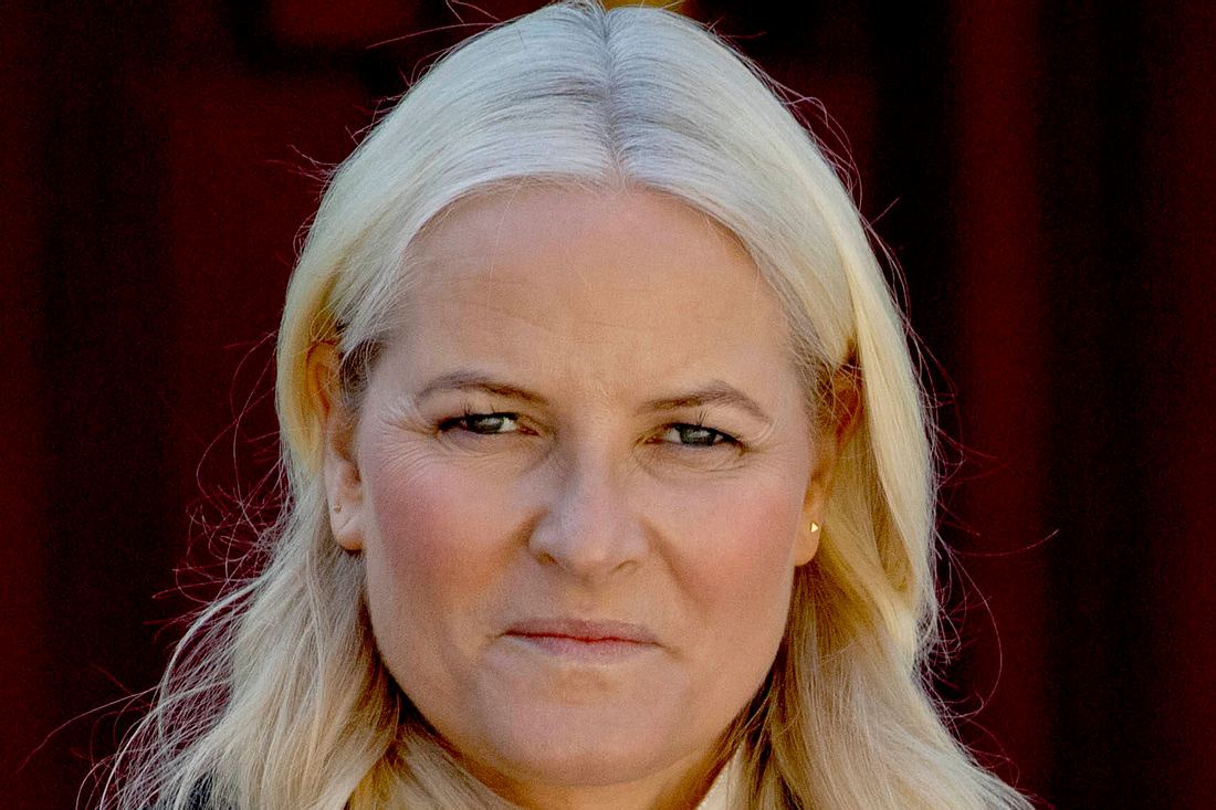 Haakons Surftrip Fiasko: Luxusurlaub Empört Das Volk, Mette Marit In Sorge? - 7ahk75l