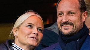 Mette-Marit und Haakon von Norwegen - Foto: IMAGO / Bildbyran